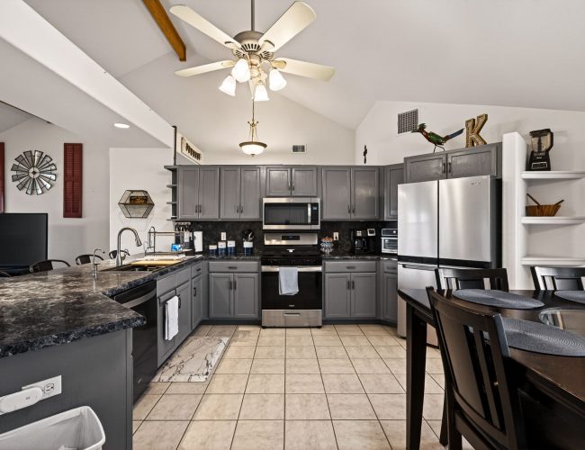 1032 Summit Rd-14