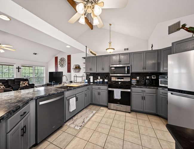 1032 Summit Rd-15