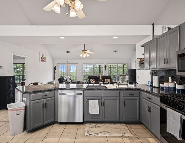 1032 Summit Rd-16