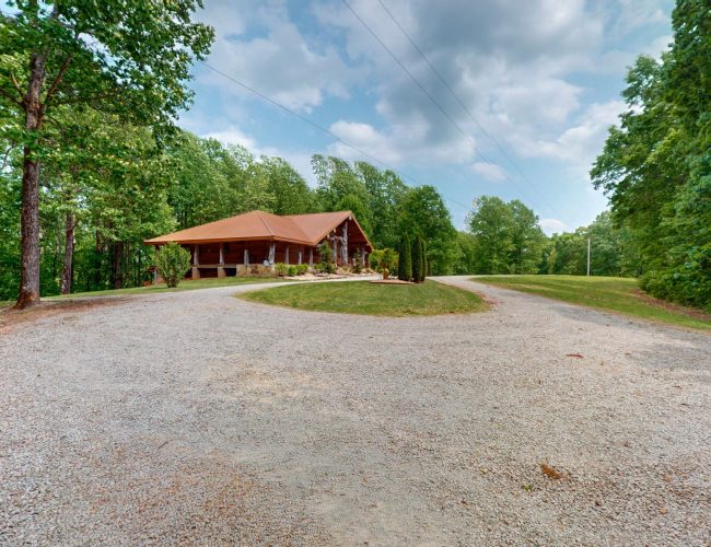 By submitting this image to Realtracs Inc, the User grants to Realtracs Inc an unrestricted license to use the image in compilations of properties and in other ways authorized by the Board of Directors.