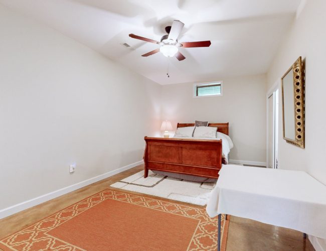 By submitting this image to Realtracs Inc, the User grants to Realtracs Inc an unrestricted license to use the image in compilations of properties and in other ways authorized by the Board of Directors.