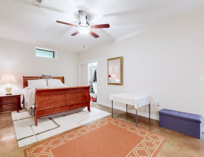 By submitting this image to Realtracs Inc, the User grants to Realtracs Inc an unrestricted license to use the image in compilations of properties and in other ways authorized by the Board of Directors.
