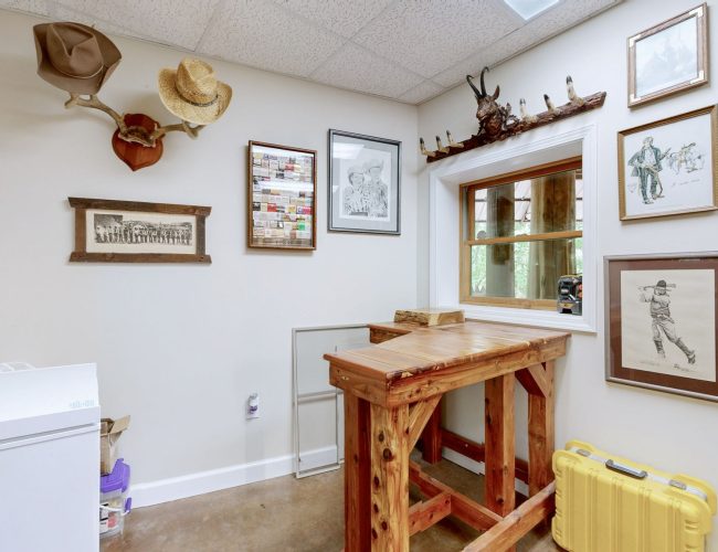 By submitting this image to Realtracs Inc, the User grants to Realtracs Inc an unrestricted license to use the image in compilations of properties and in other ways authorized by the Board of Directors.
