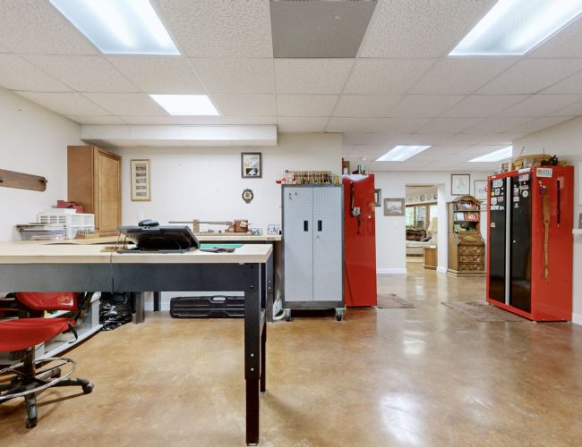 By submitting this image to Realtracs Inc, the User grants to Realtracs Inc an unrestricted license to use the image in compilations of properties and in other ways authorized by the Board of Directors.