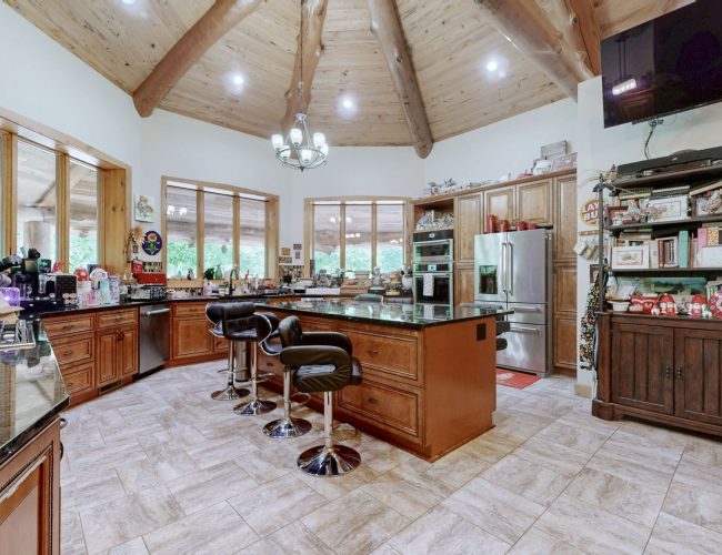 By submitting this image to Realtracs Inc, the User grants to Realtracs Inc an unrestricted license to use the image in compilations of properties and in other ways authorized by the Board of Directors.
