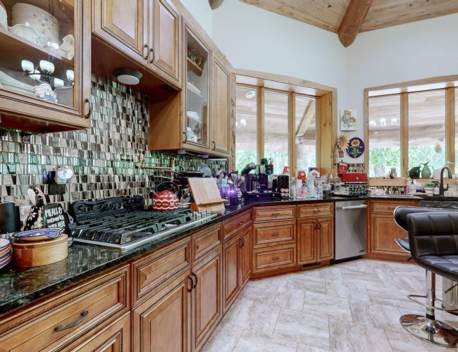By submitting this image to Realtracs Inc, the User grants to Realtracs Inc an unrestricted license to use the image in compilations of properties and in other ways authorized by the Board of Directors.