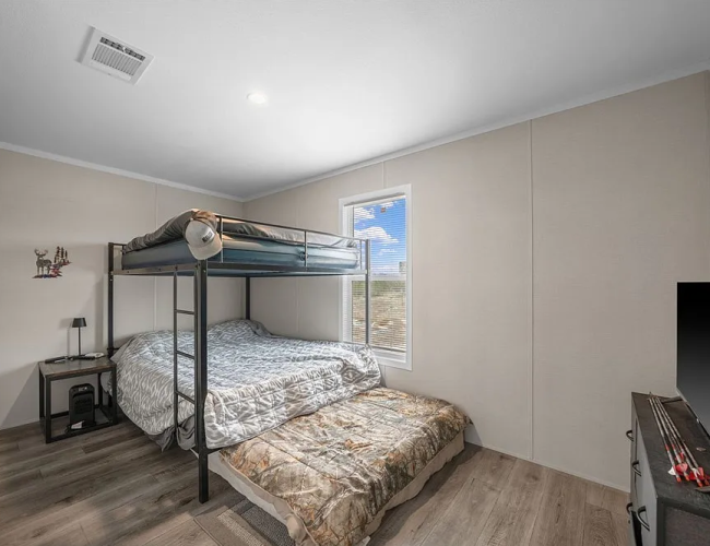 163d7b3b8f47e068aae59c04176d6bb6-uncropped_scaled_within_1536_1152