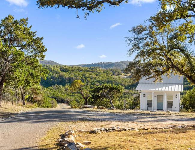 39adb2d31caa65a53d39570cfe037cf8-uncropped_scaled_within_1536_1152