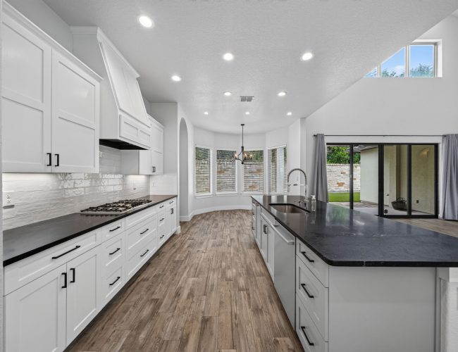 511 Elm Trail-19