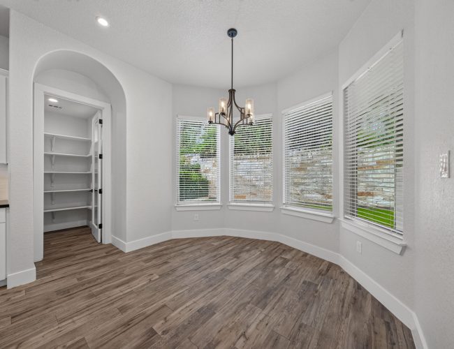 511 Elm Trail-20