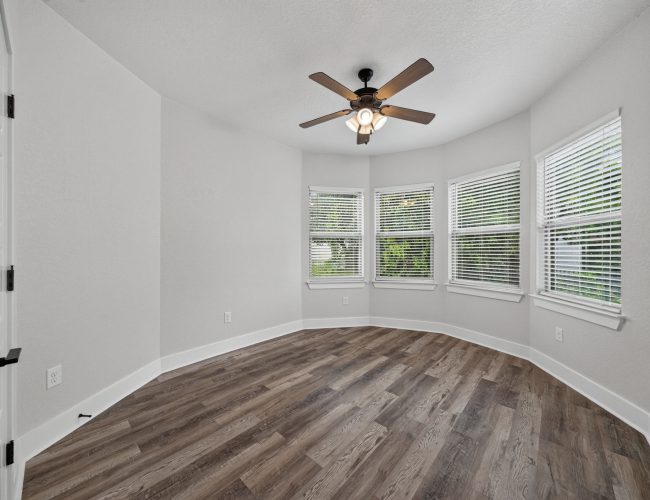 511 Elm Trail-31