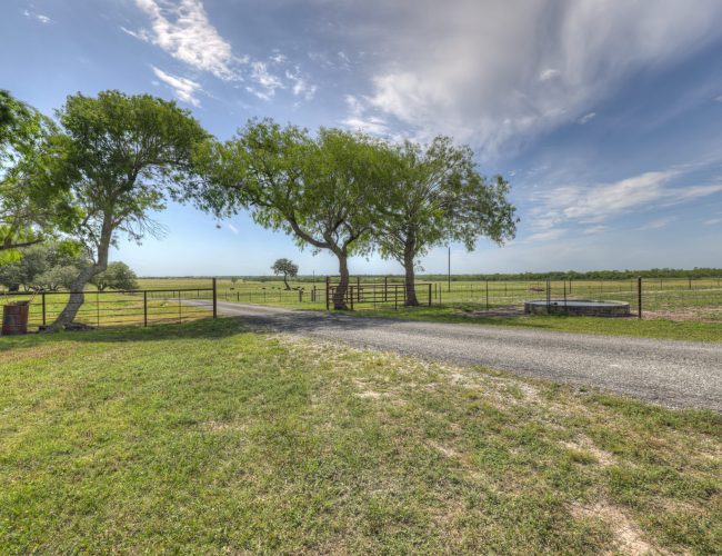 Karnes_County_LRG-103