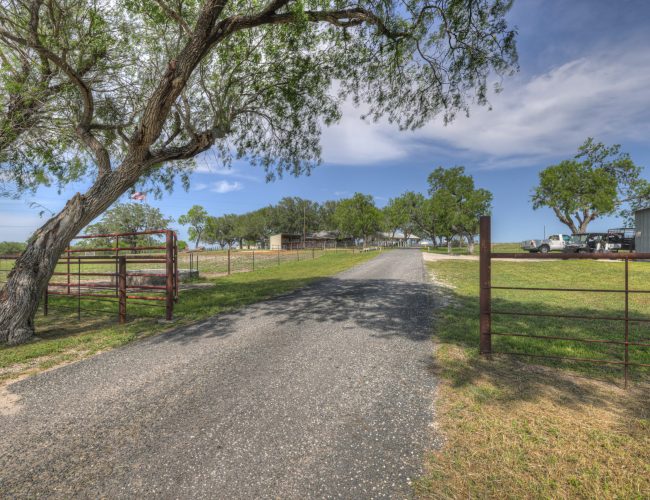 Karnes_County_LRG-104