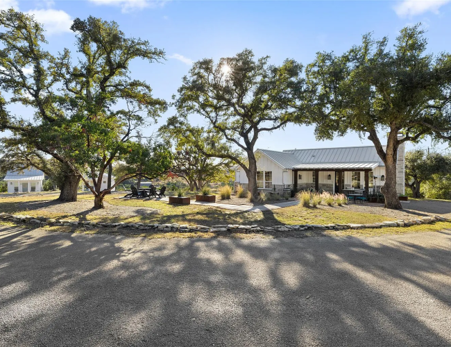 d34fc7e70b8706f157e345bf9c7ca5ae-uncropped_scaled_within_1536_1152