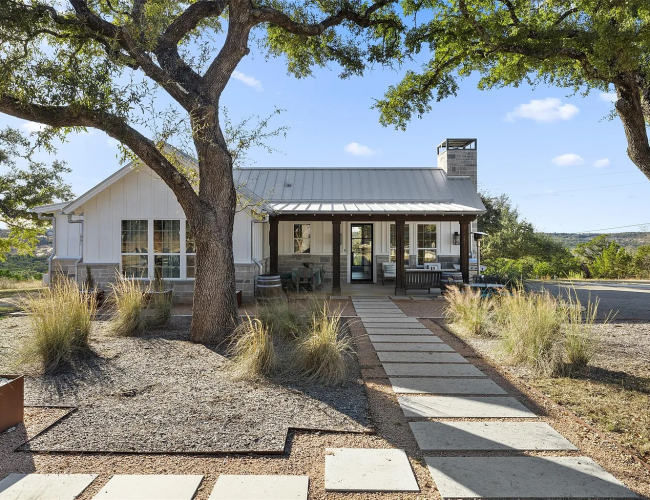 e0a3a5e52bd29efc4a2e53e3cdfa867b-uncropped_scaled_within_1536_1152