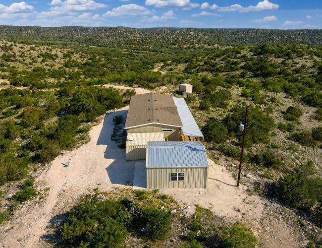 hawks-nest-edwards-county-texas-max-0599-002