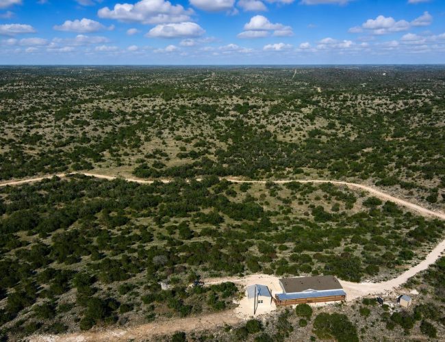 hawks-nest-edwards-county-texas-max-0629-010